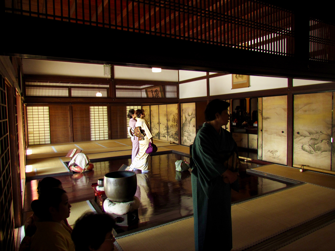 Tea Ceremony at Daitokuji -Sokenin temple.jpg