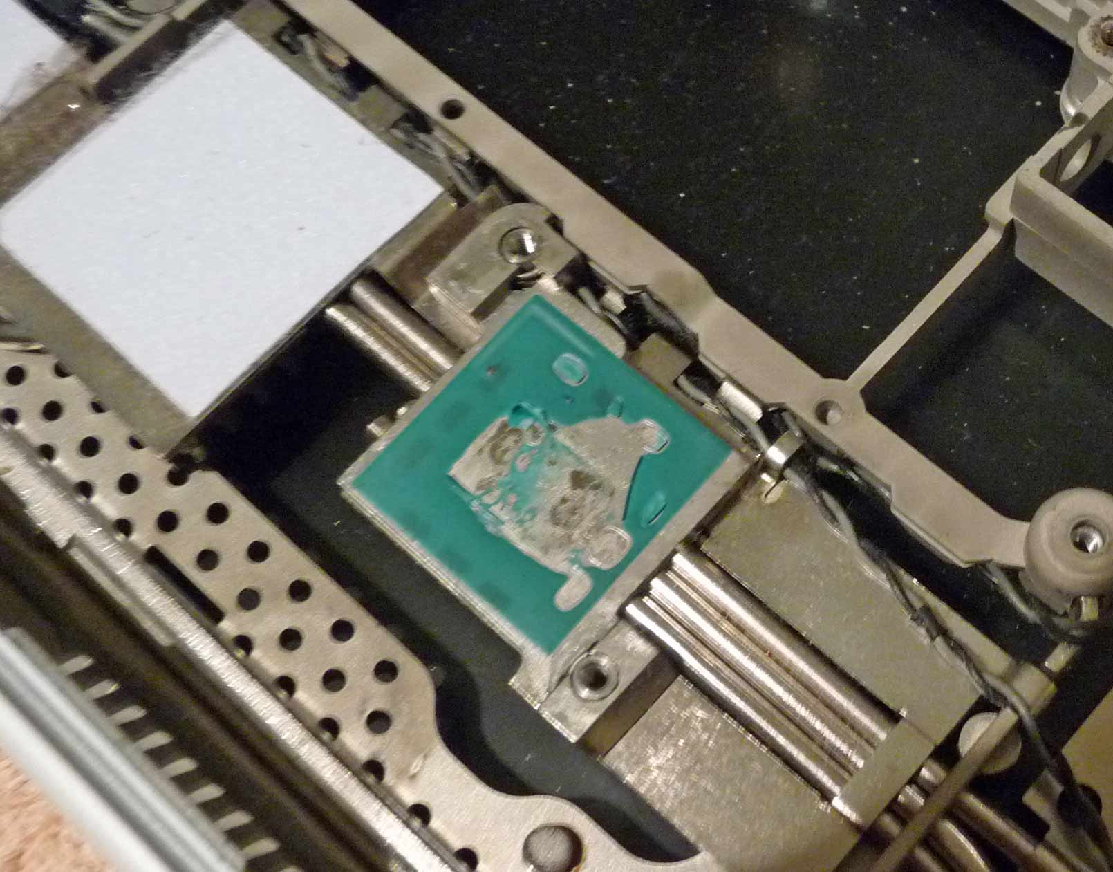 TiBook-Heatsink.jpg