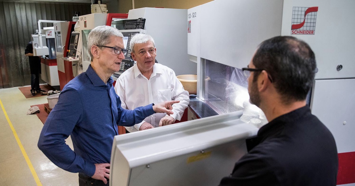 tim-cook-visits-eldim.jpg