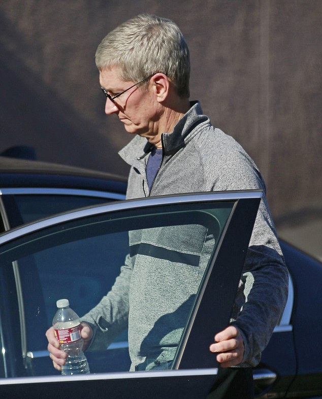 TimCook01.JPG