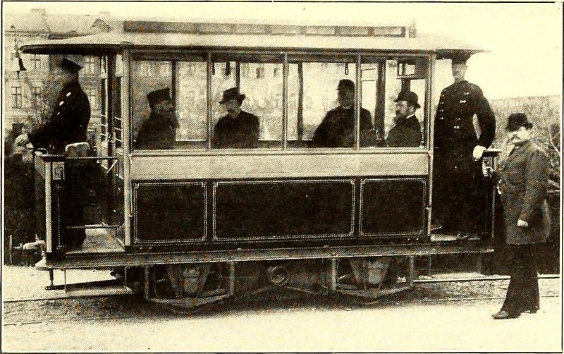 tram.jpg