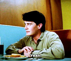 tumblr_mwommgDuA31s00ervo1_r1_250.gif