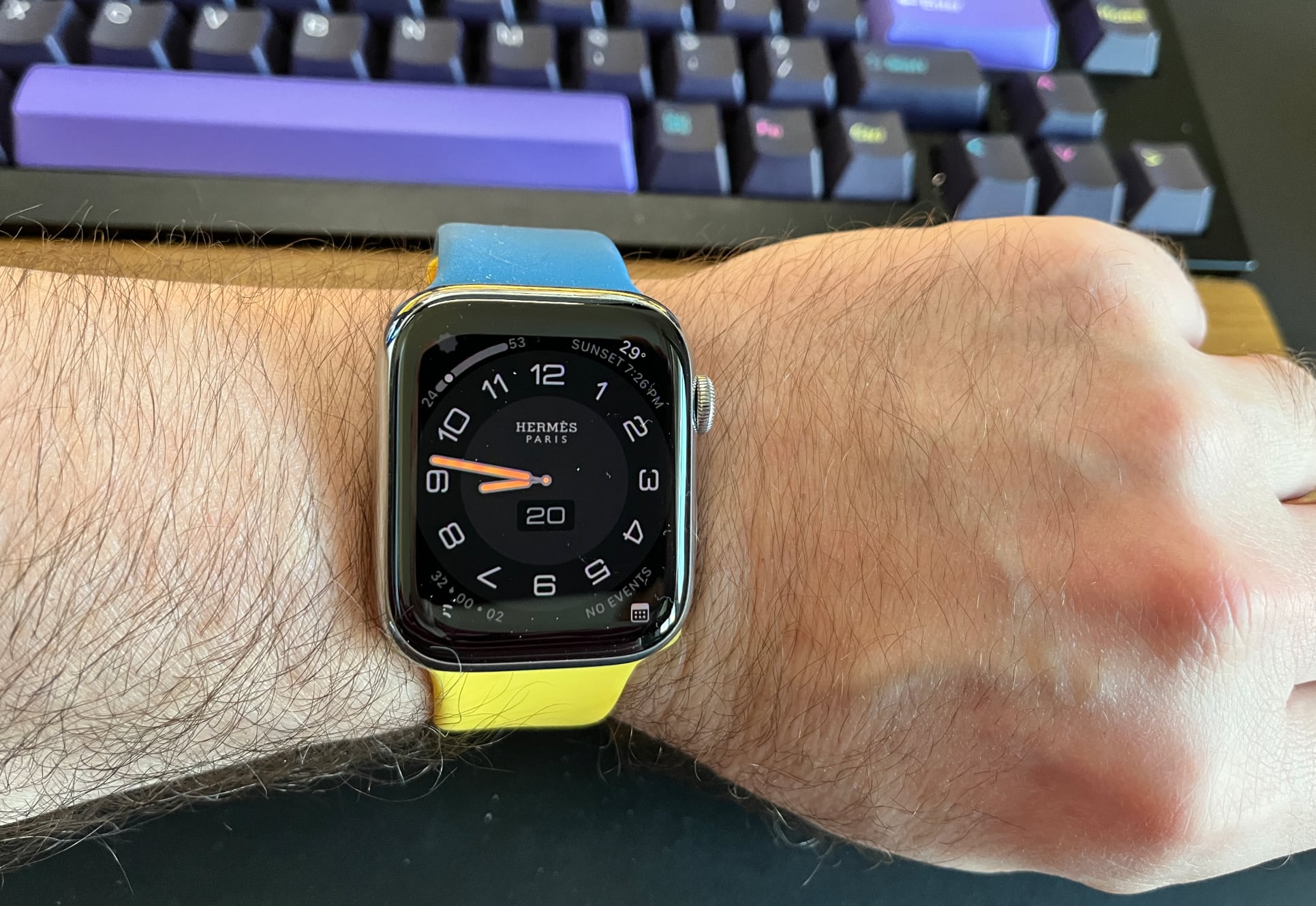 Watch1.jpg