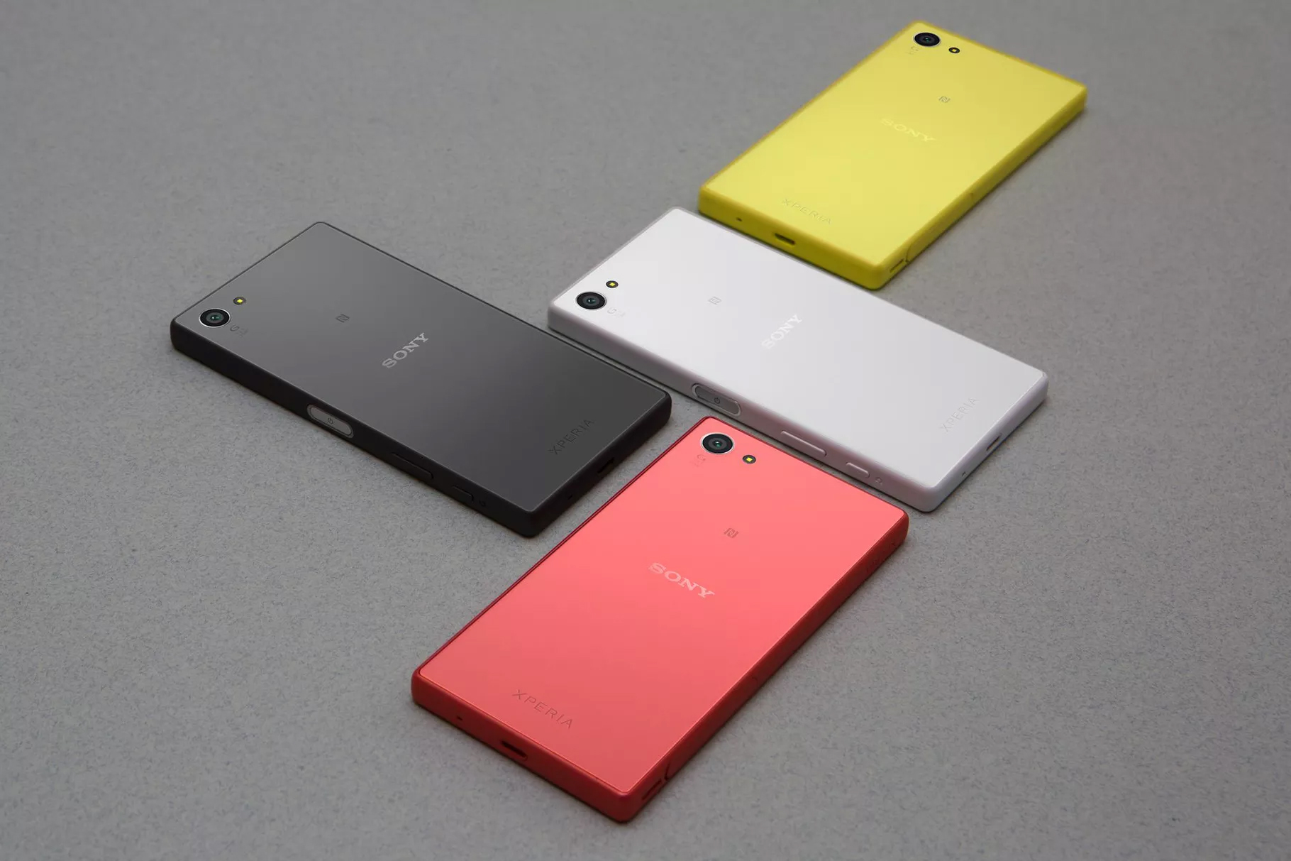 Xperia_Z5_Compact_all_back_001.0.0のコピー.jpg