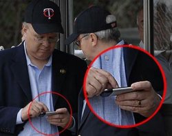 karl-rove-iphone.jpg