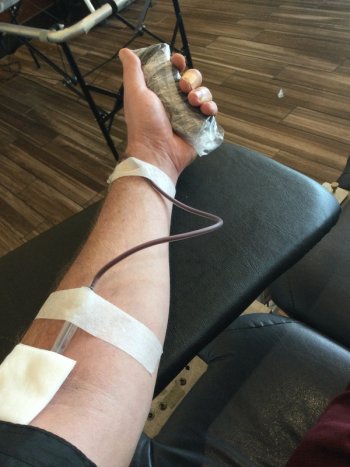blood2 7554-B2-D9-C824-443-D-9-BEC-460149-E9-D39-A.jpg