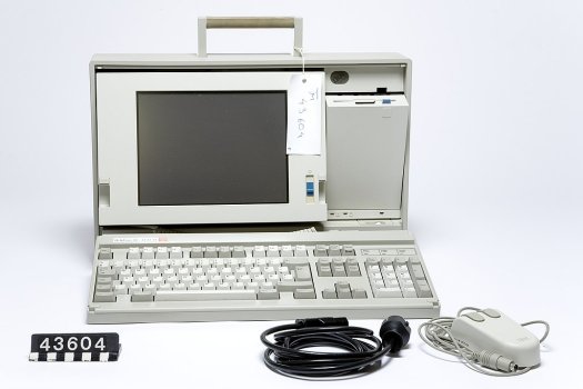 IBM_PS2_P70_(2).jpg IBM_PS2_P70_(2).jpg