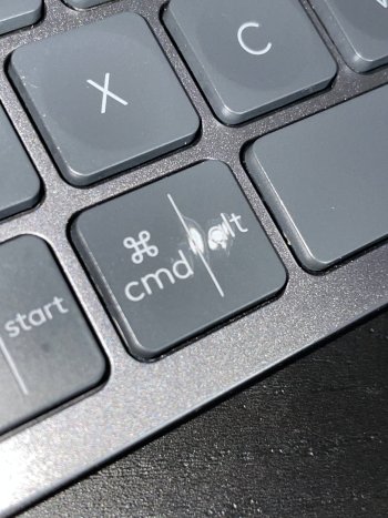 logitech-2.jpg
