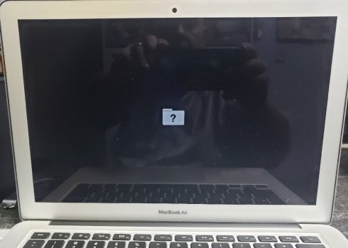 MacAirBook-6.jpg MacAirBook-6.jpg