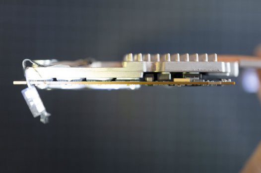 09_4-CPU-heatsink-assembly.jpg