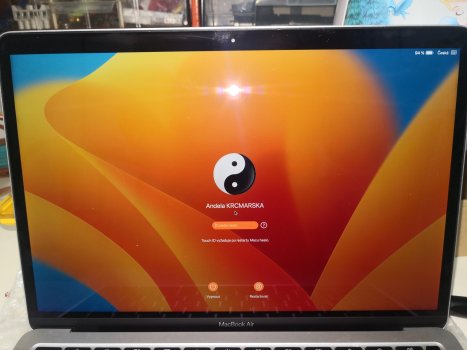 backlight before login.jpg