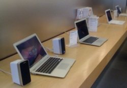 MBA Apple Store.jpg