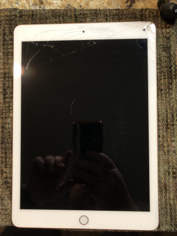 iPad-6_front-display-crack.png