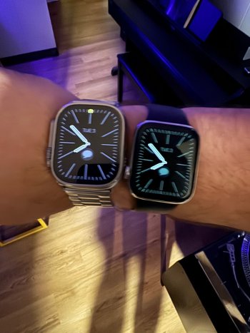 watch1.jpg