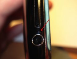 iPhone crack 3 (headphone port).jpg