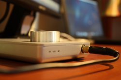 Apogee_Duet_and_Black_MacBook_by_Benguitar.jpg