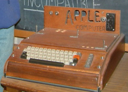 Apple.png