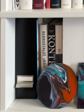 1x - 17Pro - Camera app - ProRAW.jpg