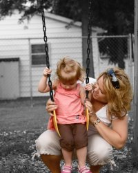Addisun_Mom_BlackWhitewithColor_01_2.jpg