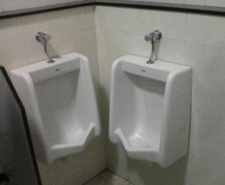 poor-bathroom-design.jpg