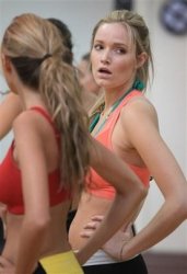 capt.d10b579af56c4211924fdcd44ec6fc67.fashion_victoria_s_secret_model_search_nyls207[1].jpg