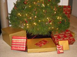 Presents under the tree!  (I'm actually happy that none of them are for me.).jpg