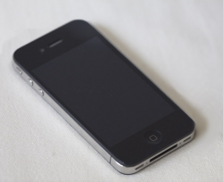 iphone 4g.png