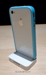 iphone-4-bumper-4-slashgear-.jpg