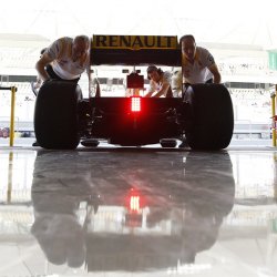 F1-2010-AbuDhabi-04.jpg