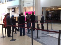 iPhone 3G launch.jpg
