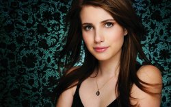 emma_roberts_2011_wallpaper-2560x1600.jpg