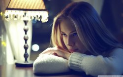 beautiful_girl_4-wallpaper-1920x1200.jpg