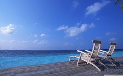 canvas_chairs_on_tropical_island-wallpaper-2560x1600.jpg