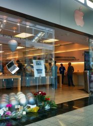 Apple Store, Sacramento.jpg