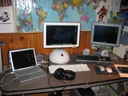Desk.jpg