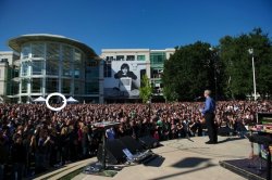 tim_cook_steve_jobs_celebration.jpg