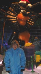 DSC01509 - Gail and a Bud.jpg