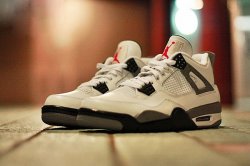 air-jordan-IV-2012-white-cement-03.jpg