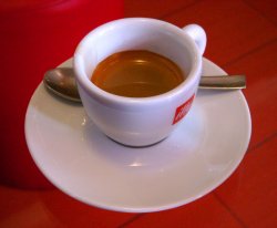 Tassa_di_caff%C3%A8_in_Ventimiglia.jpg