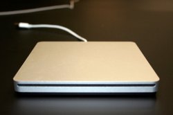 apple-mbair-superdrive-1-1.jpg