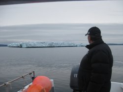 iceberg april 7 2012 002.JPG