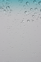 iphone4 water wallpaper.png