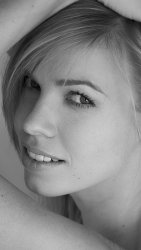 Marketa Risolino B&W 01 (iPhone 5).jpg