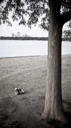 iPhone5 Wallpaper Lost Shoes.png