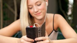 bbiphone_ctr_img.jpg