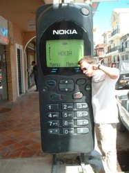 BigNokiaCellPhone.jpg