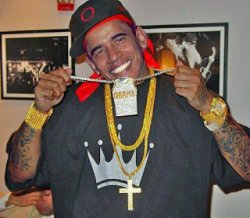 171-0612092714-obama-gangsta-gold-chains.jpg