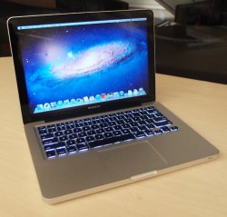 293794-apple-macbook-pro-13-inch-mid-2012-light.jpg