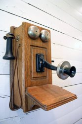 crank-telephone.jpg