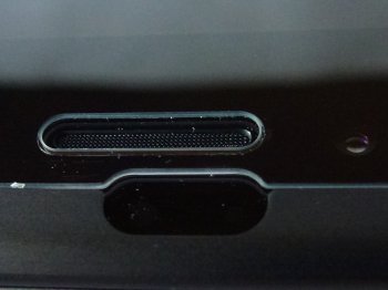 BodyGuardz ScreenGuardz Pure with Crown- Microphone Cutout Closeup.jpg